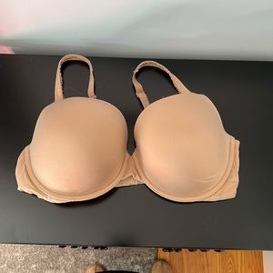 Victorias Secret 38DD beige underwire bra